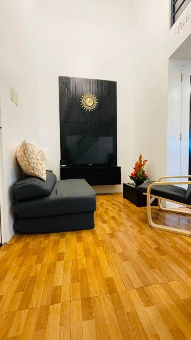 2 Bedroom Condo in the center of MM