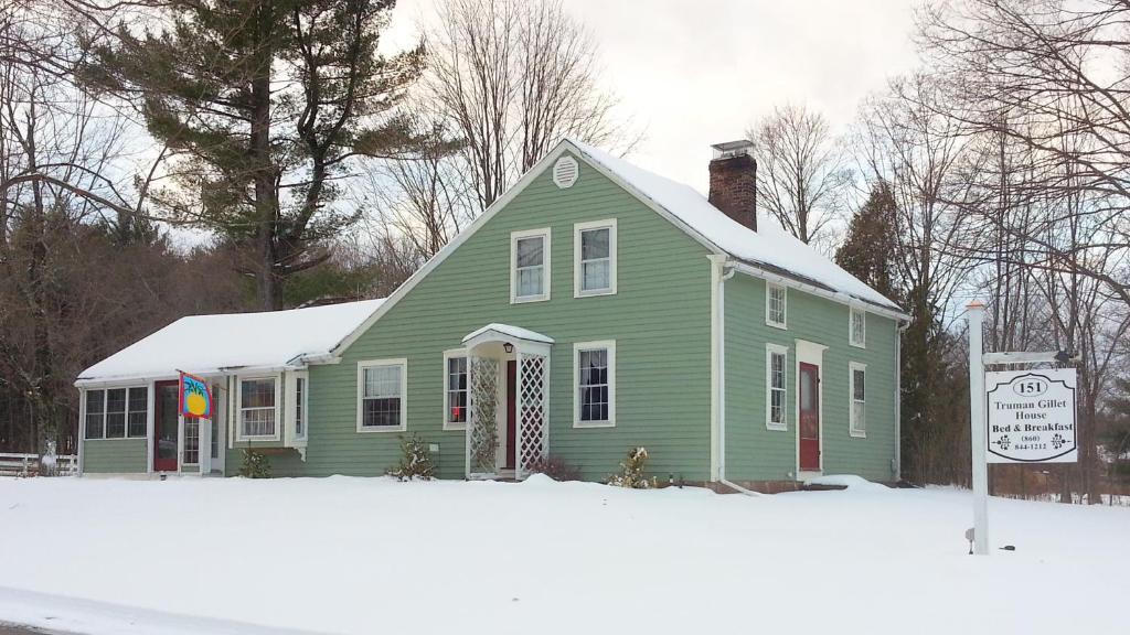 Truman Gillet House B & B (Granby)