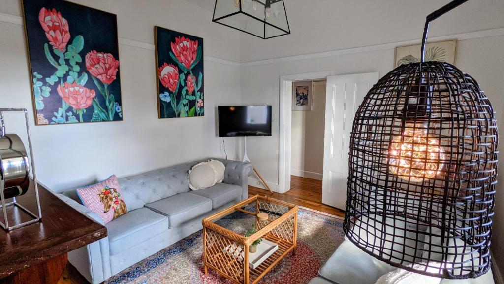 Roseland Cottage - Central Location