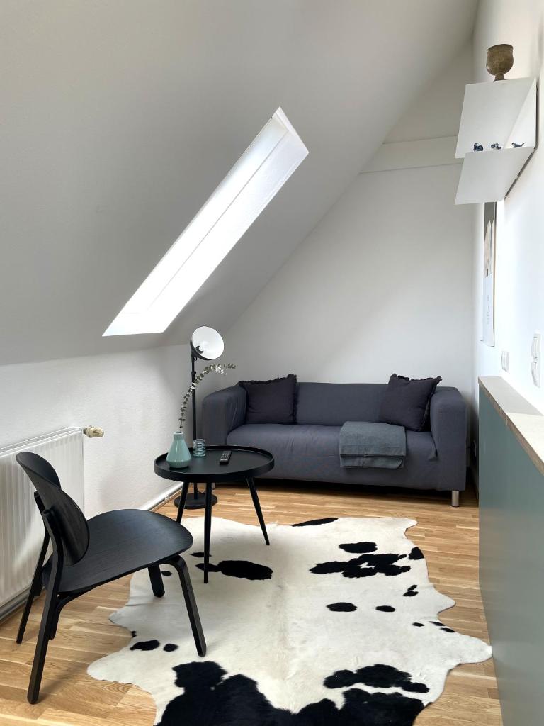 Bright + Cozy Dachgeschoß Maisonette im Zentrum