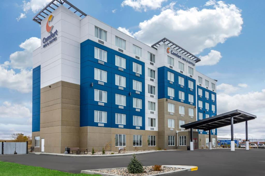 Comfort Inn & Suites (North Battleford)