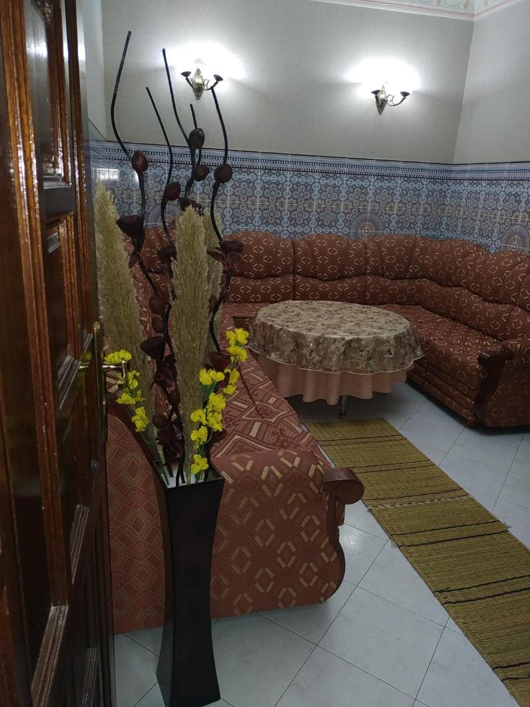 APPARTEMENT 90M2 UNE CHAMBRE et 2 SALONS