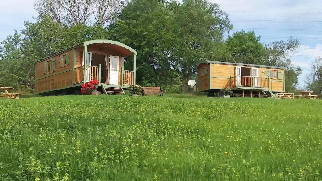 The Hideaway Huts (Bardon Mill)