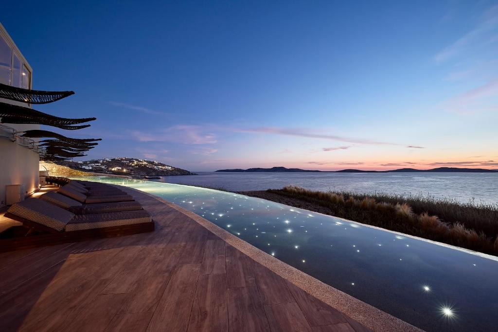Amazon Suites (Agios Ioannis Mykonos)