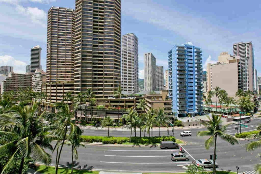 Ilikai Tower 525 City View 2BR