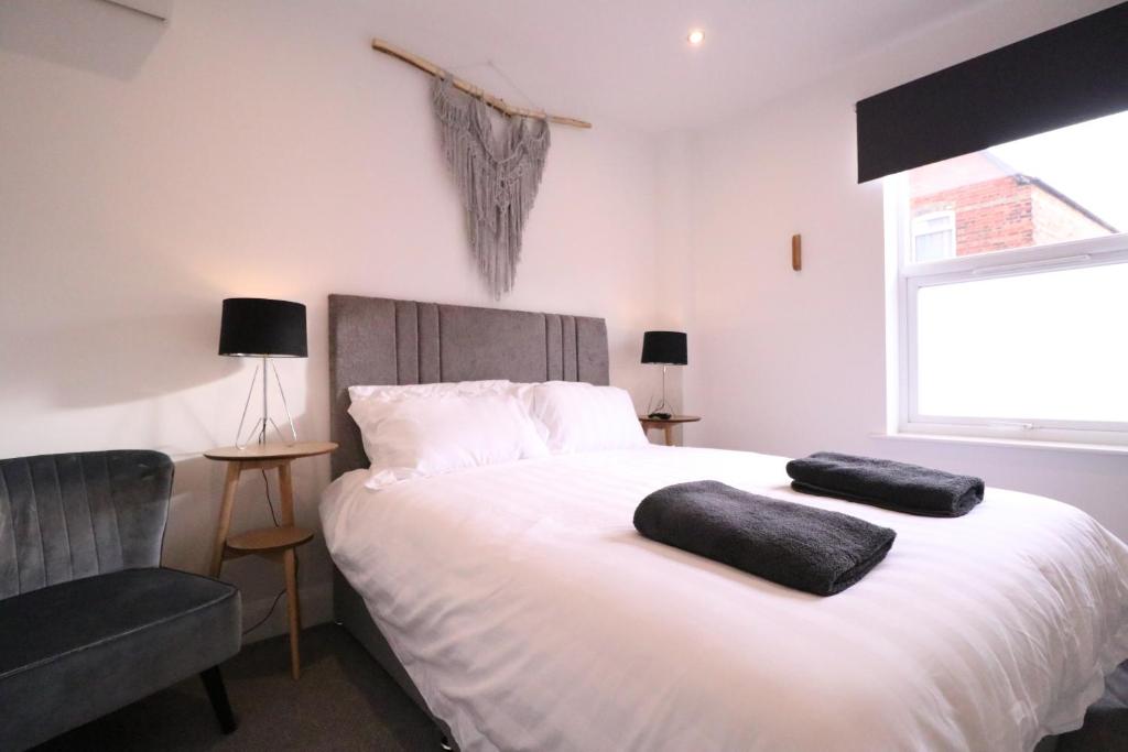 Amaya Six - Beautifully renovated with the latest tech & FAST Wi-Fi