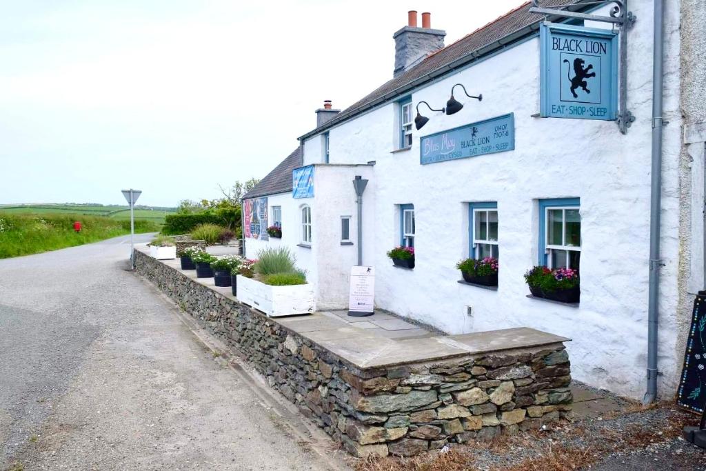 Blas Mwy Black Lion B and B (Holyhead)