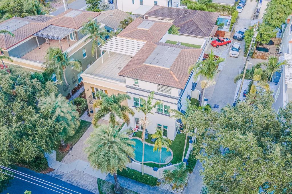 12th Avenue Paradise