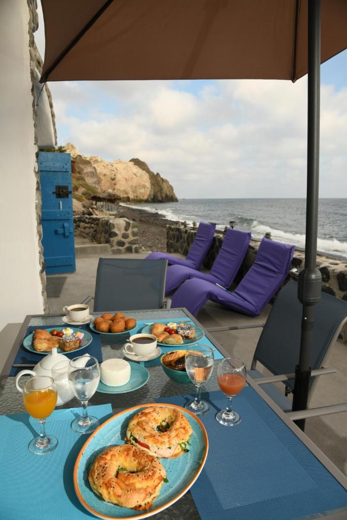 Serenity Blue (Akrotiri)