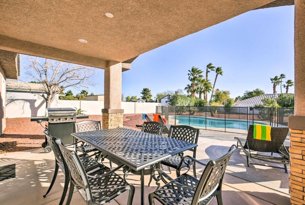 Updated Las Vegas House with Patio