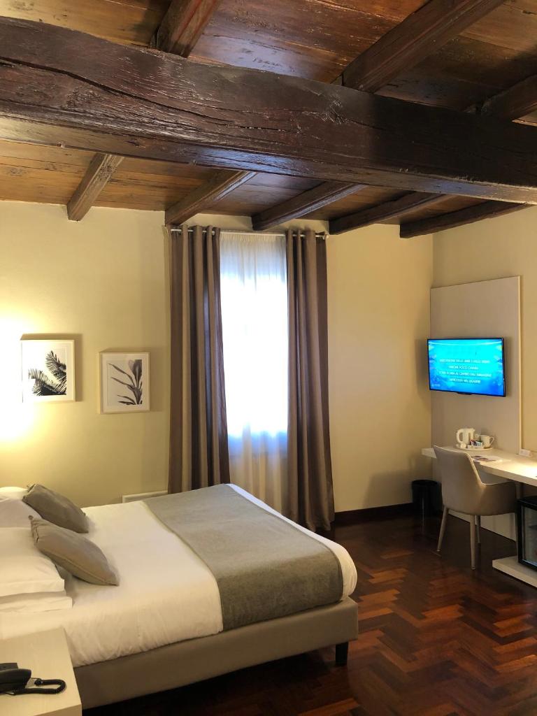 Hotel Boutique Antiche Mura (Saluzzo)