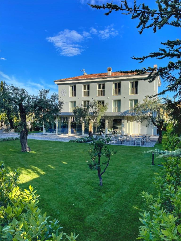 Reflection Boutique Hotels (Toscolano Maderno)