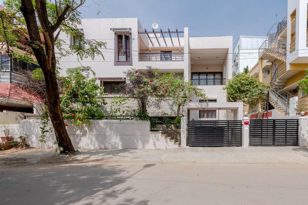 Villa 9C by Revkeys
