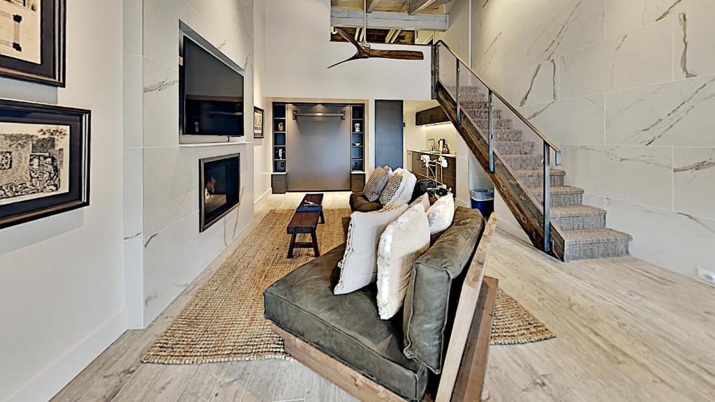 Timberline Condominium Studio Loft Premier Unit 304