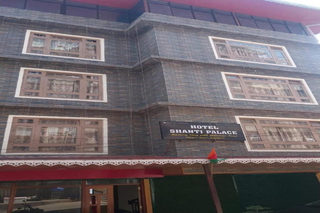 Hotel Shanti Palace