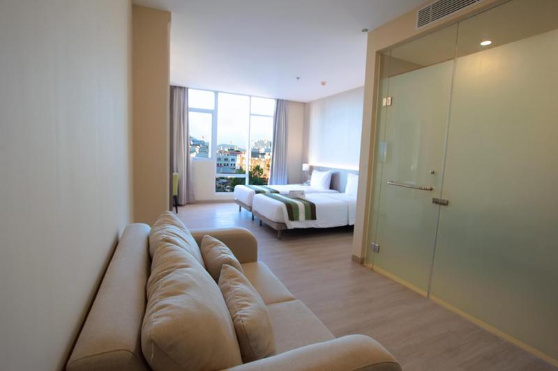 Grand Whiz Megamas Manado