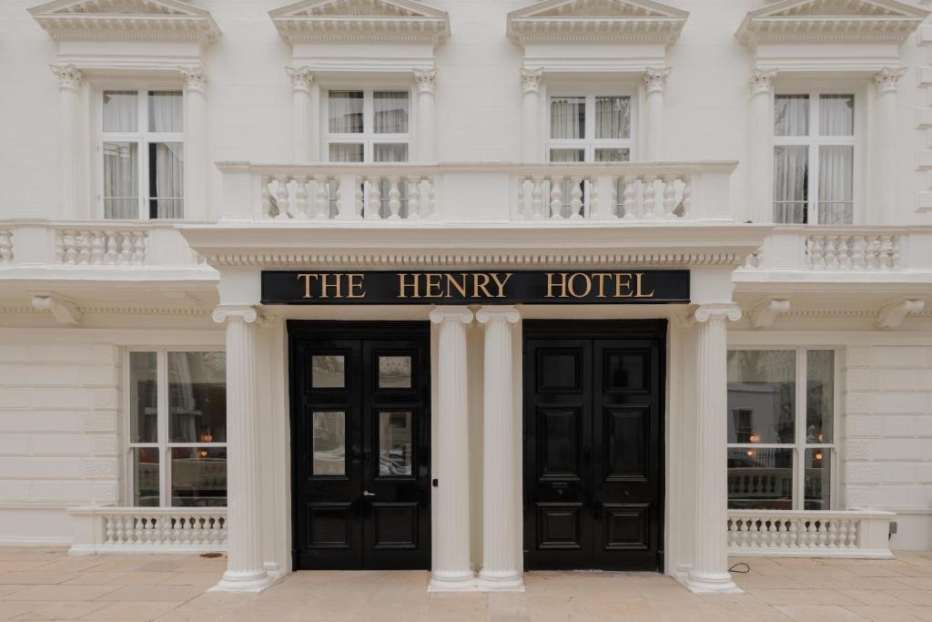 Sonder The Henry
