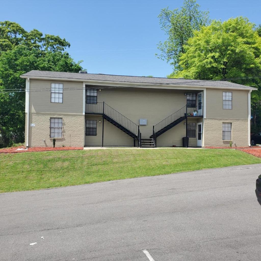 STEEL CITY APT HOMES - Apt # A (Birmingham)
