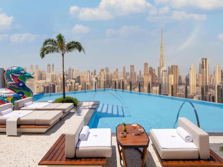 Sls Residences 5 Star Luxury Private Loft Duplex with Burj Khalifa View
