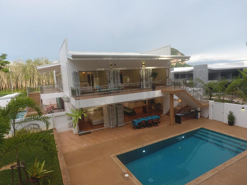8 Palm Villa - Private Pool Villas in Aonang