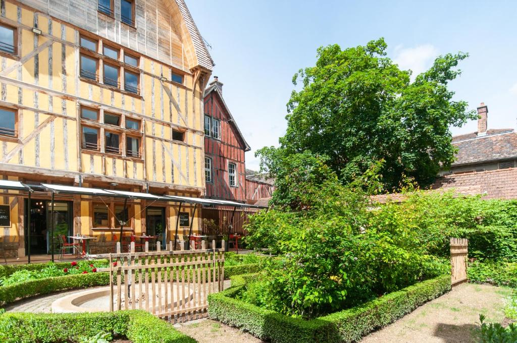 Maison Juvénal des Ursins (Troyes)
