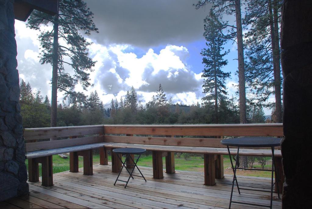 Sierra Trails Retreat (Mariposa)