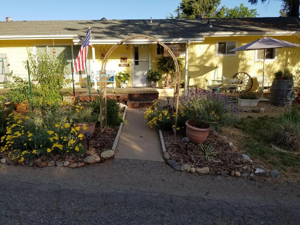 Yosemite Plaisance Bed & Breakfast (Mariposa)