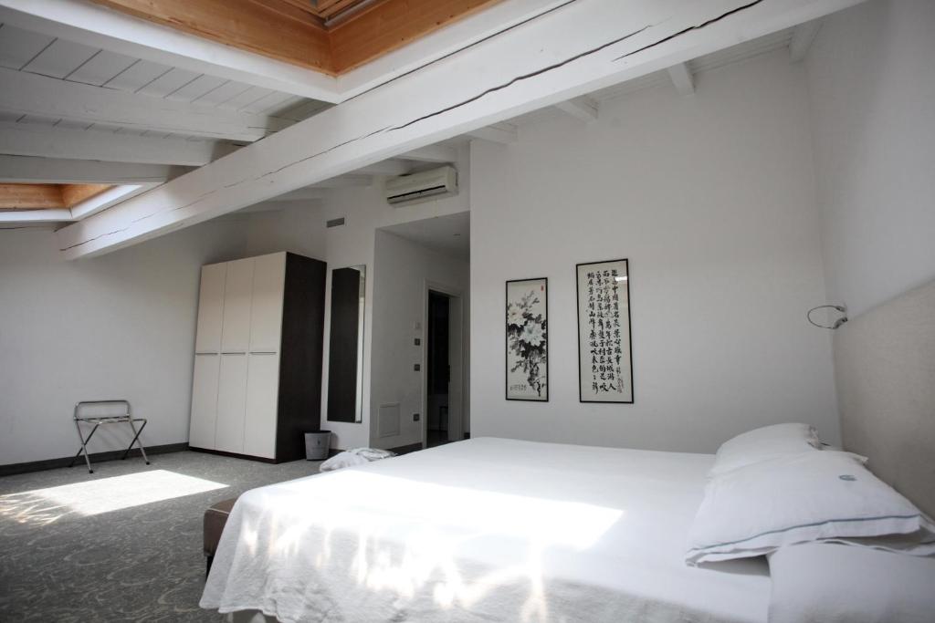 Albergo Accademia (Trento)