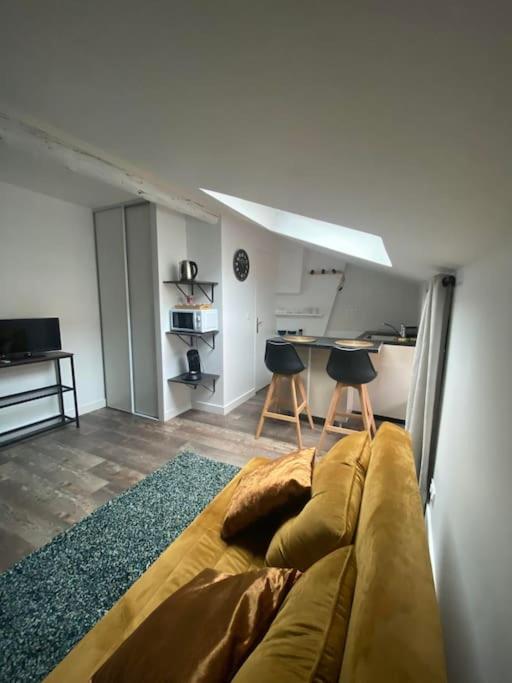 Studio cocooning et refait à neuf. Lyon 06