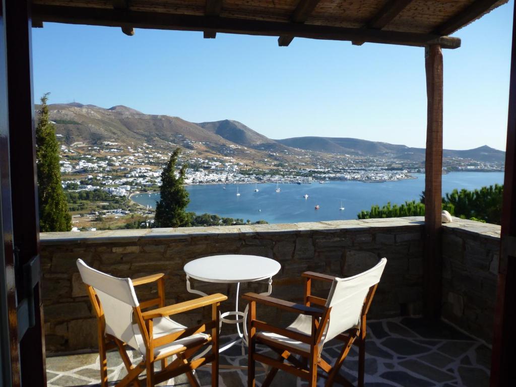 Archipelagos Apartments (Parikia)