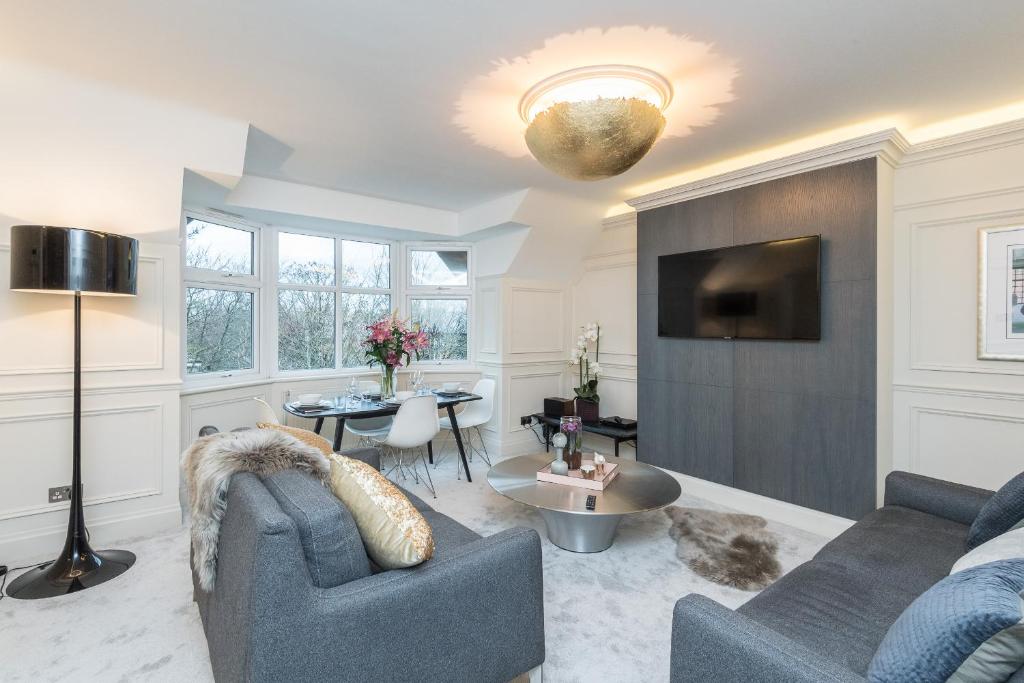 Alexandra by RMG Apartments