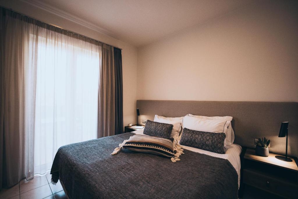 More Meni Residence & Suites