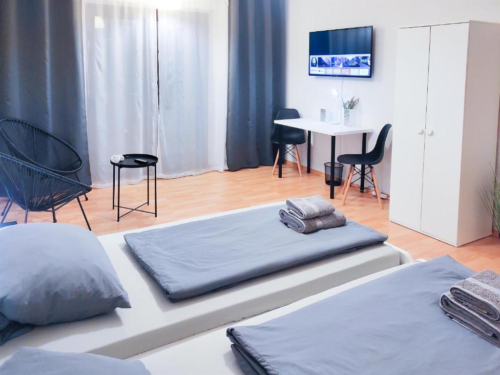Stuttgart Mitte 2ZW in bester City-Lage am Berliner Platz