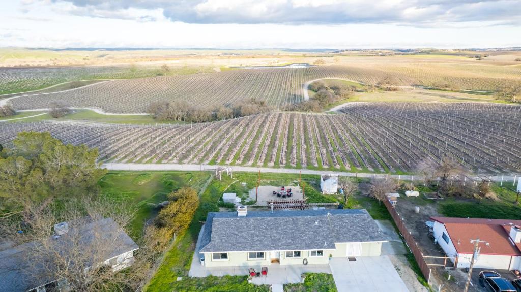 Grape Escape Farmhouse