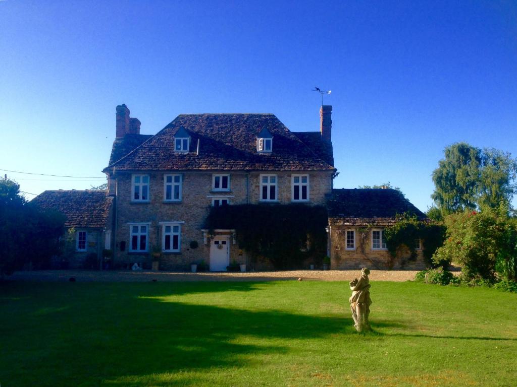BUSCOT MANOR Sleeps up to 20 HOT TUB (Buscot)
