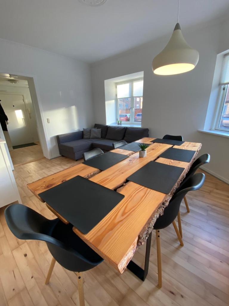 Central apartment in Aarhus C and free parking