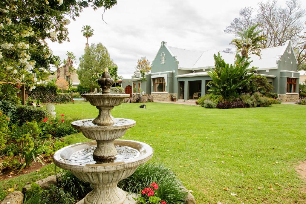 La Pension Guest House