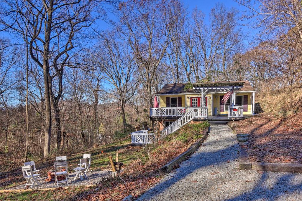 Harpers Ferry Home Walk to Shenandoah River! (Harpers Ferry)