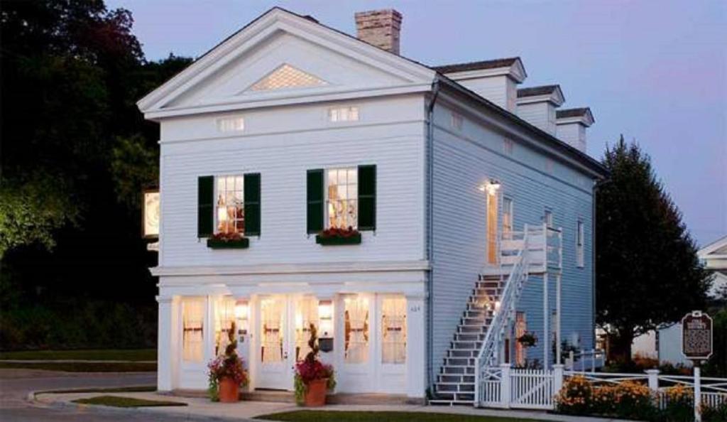 The Rochester Inn (Sheboygan Falls)