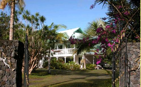 Lava Tree Tropic Inn (Pahoa)