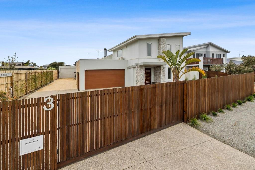 Rippleside Beach House 3