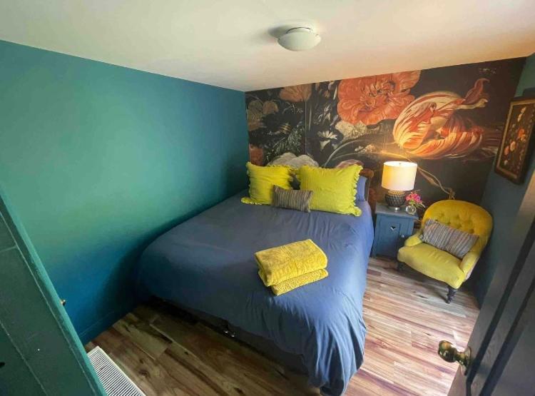 The Welcome Snug