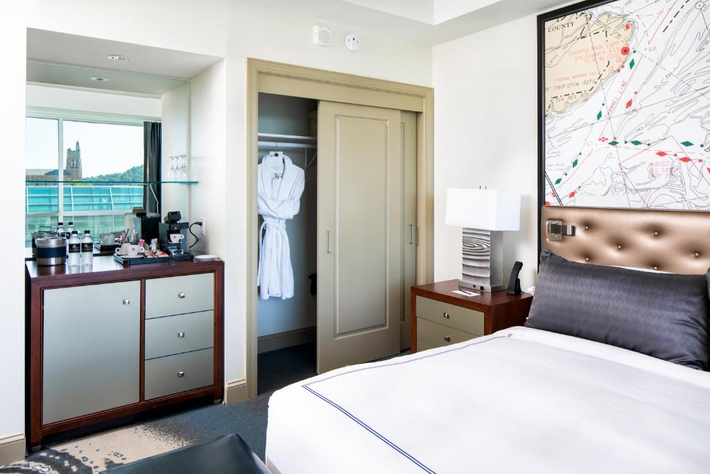 The Tennessean Personal Luxury Hotel (Knoxville)