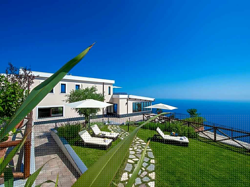 Villa Paradise Resort