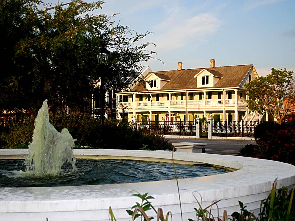 The Hotel Magnolia (Foley)