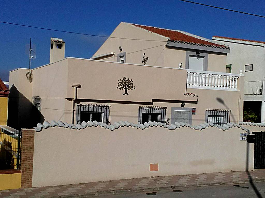La Marina Bed & Breakfast (La Marina)