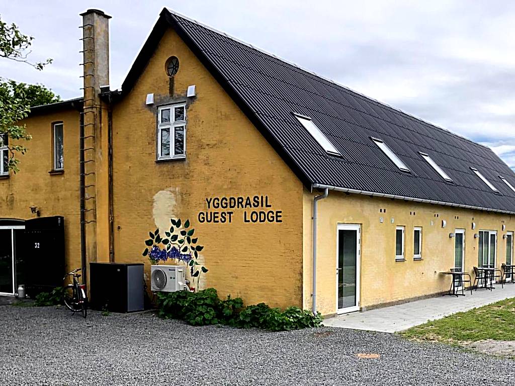 Yggdrasil Guest Lodge (Gudhjem)