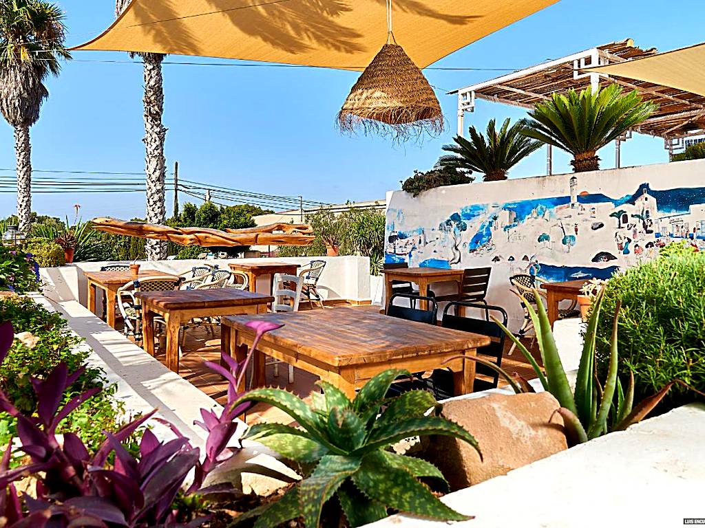 Hostal Illes Pitiüses (Sant Ferran de Ses Roques)