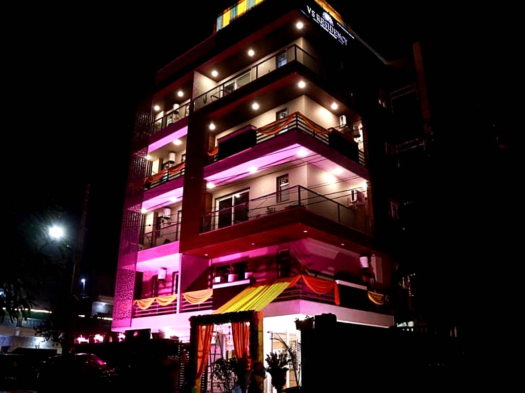 Hotel VS Residency