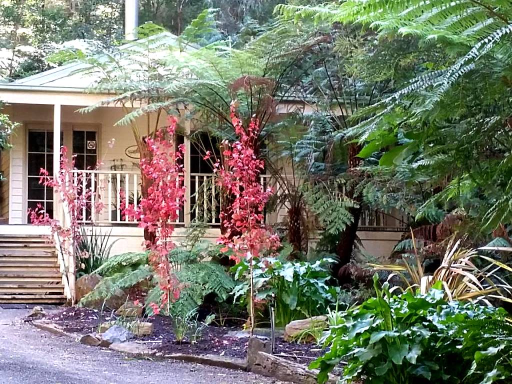 Myers Creek Cascades Luxury Cottages